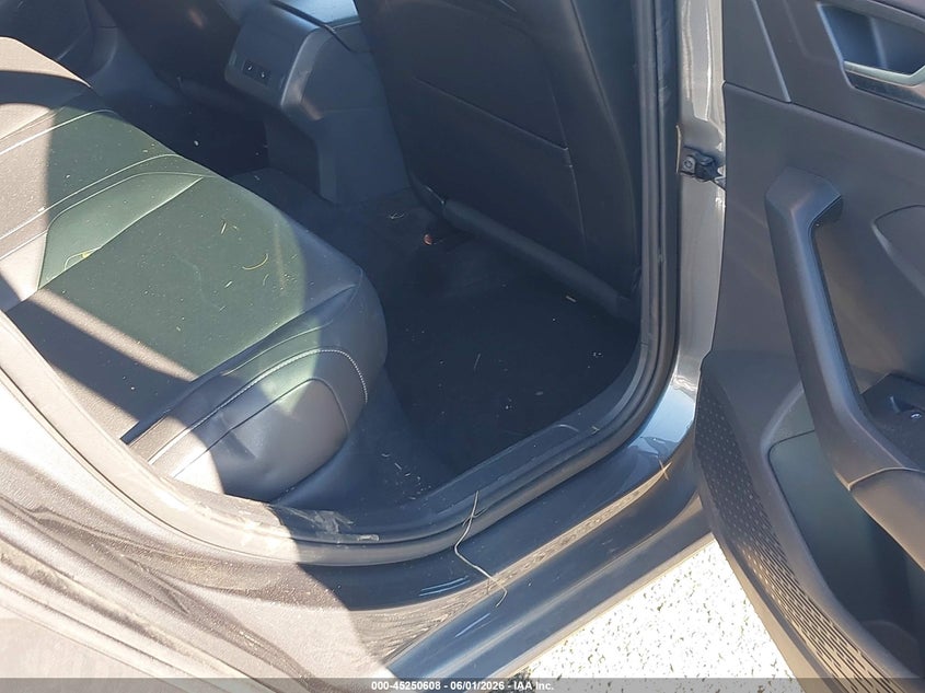 2019 VOLKSWAGEN JETTA auction photo 8
