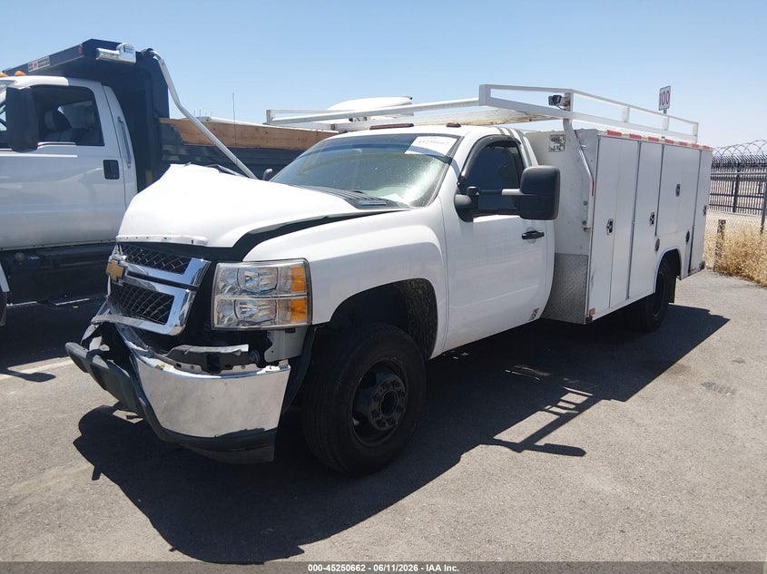 2013 Chevrolet Silverado 3500hd Chassis Work Truck 1GB3CZC86DF162328 photo 1