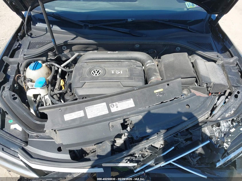 2017 Volkswagen Passat 1.8T Se VIN: 1VWGT7A33HC018104 Lot: 45250830