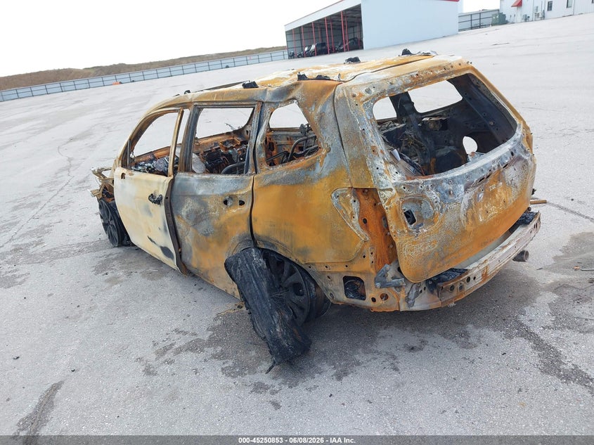 2023 SUBARU FORESTER auction photo 3