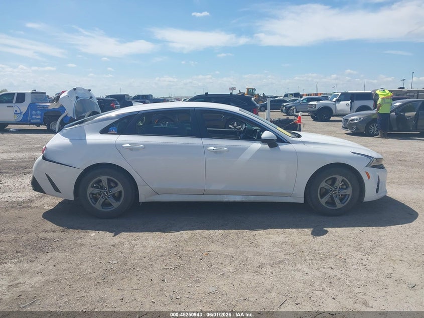 2021 Kia K5 Lxs VIN: 5XXG14J28MG052631 Lot: 45250943