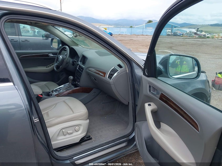 2012 Audi Q5 2.0 2.0T Premium grey Lot 111045250947 Vin WA1LFAFP2CA068184
