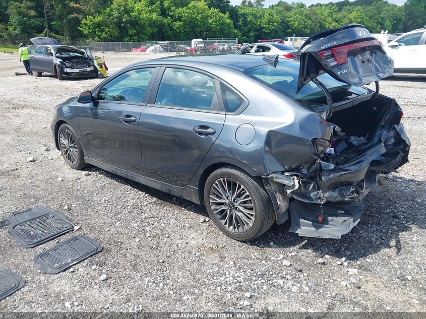 2024 KIA FORTE auction photo 3