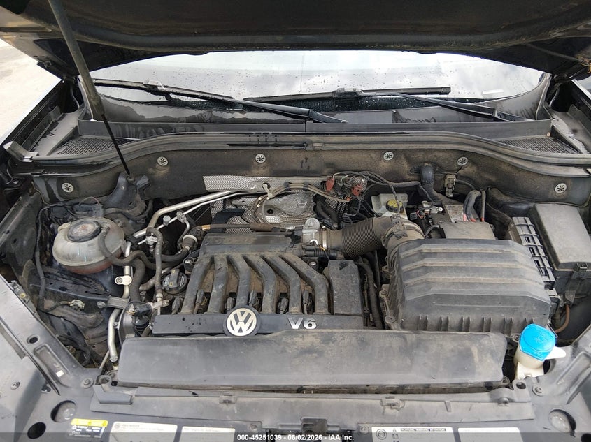 2019 Volkswagen Atlas 3.6L V6 Sel Premium VIN: 1V2NR2CA1KC575185 Lot: 45251039