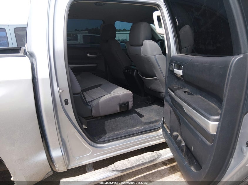 2014 TOYOTA TUNDRA auction photo 8