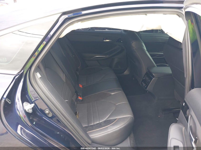 2022 TOYOTA AVALON auction photo 8