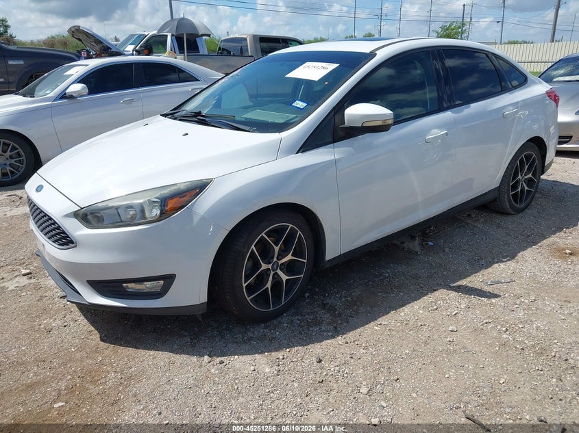 2017 Ford Focus Sel 1FADP3H21HL237097 photo 1