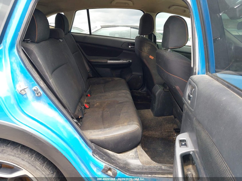 2016 SUBARU CROSSTREK auction photo 8