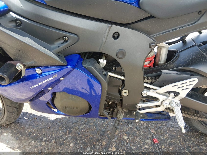 2004 Yamaha Yzfr6 L VIN: JYARJ06E54A011692 Lot: 45251434