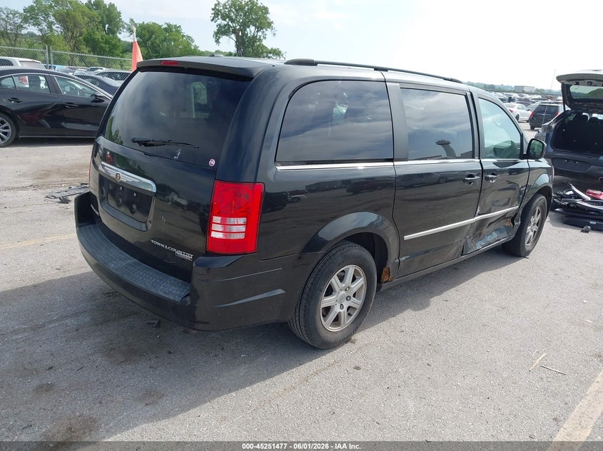 Vin: 2a4rr5d19ar141602, lot: 45749280, chrysler town & country touring 20104