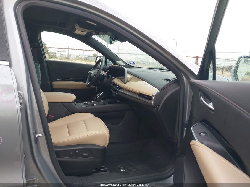 2024 CADILLAC XT4 auction photo 5