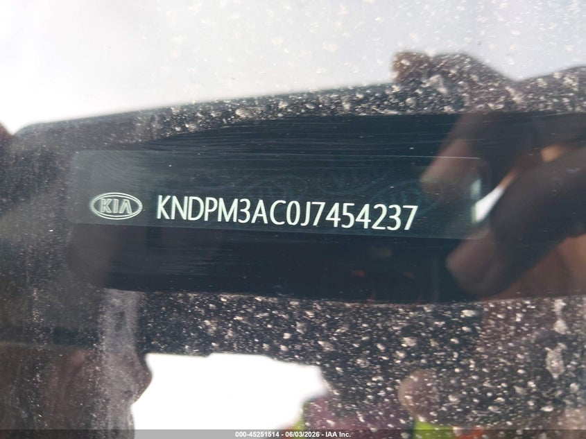 VIN KNDPM3AC0J7454237 2018 KIA SPORTAGE LX