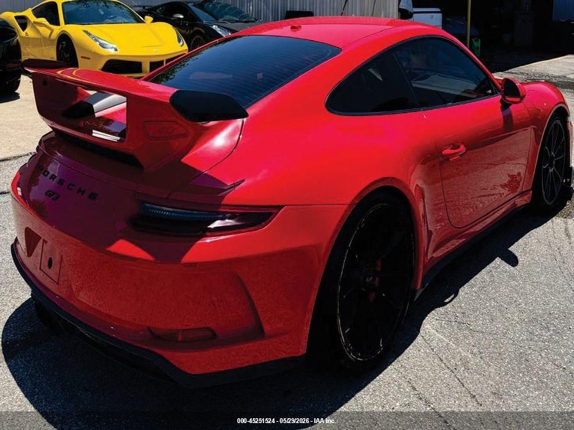 Vin: wp0ac2a96js176061, lot: 45749327, porsche 911 gt3 20184
