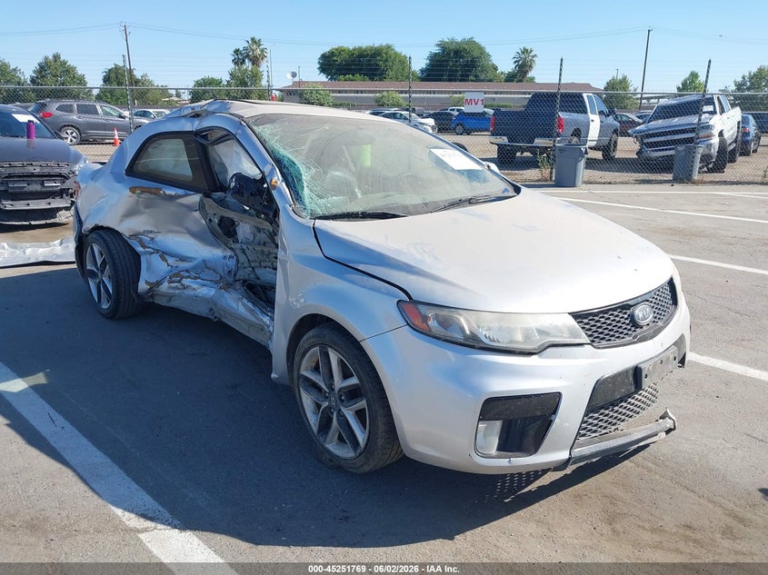 2010 KIA FORTE KOUP auction photo 1