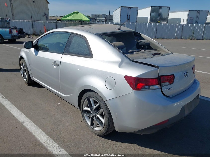2010 KIA FORTE KOUP auction photo 3