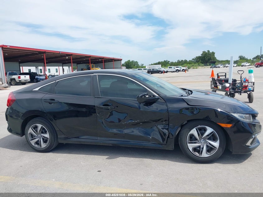 VIN 19XFC2F63KE034775 2019 HONDA CIVIC LX
