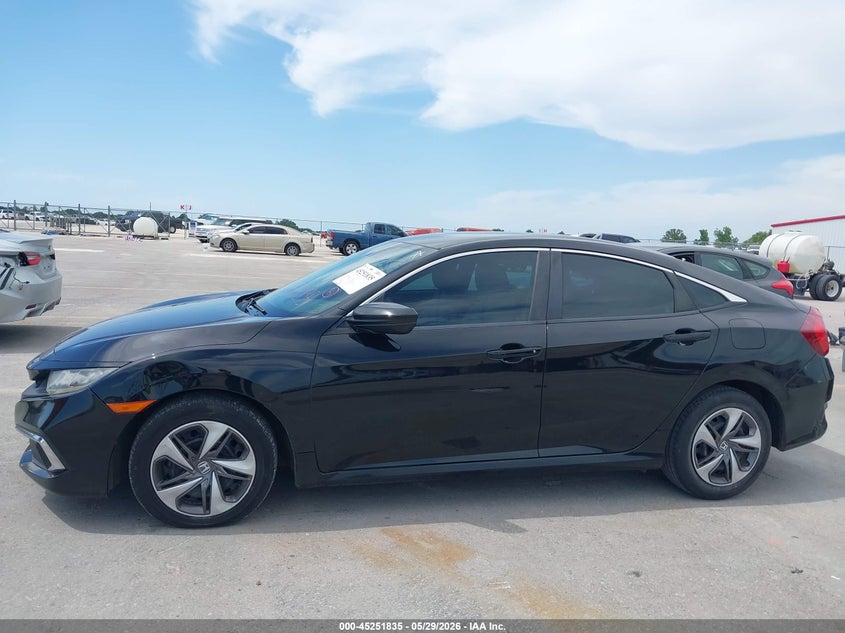 VIN 19XFC2F63KE034775 2019 HONDA CIVIC LX