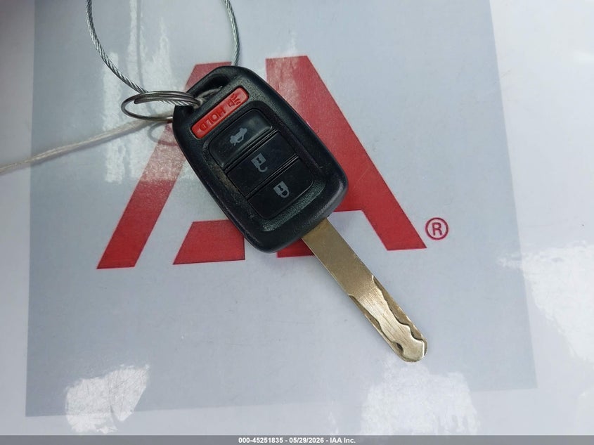 VIN 19XFC2F63KE034775 2019 HONDA CIVIC LX