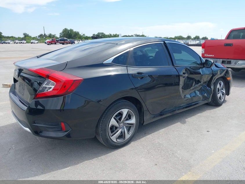 VIN 19XFC2F63KE034775 2019 HONDA CIVIC LX