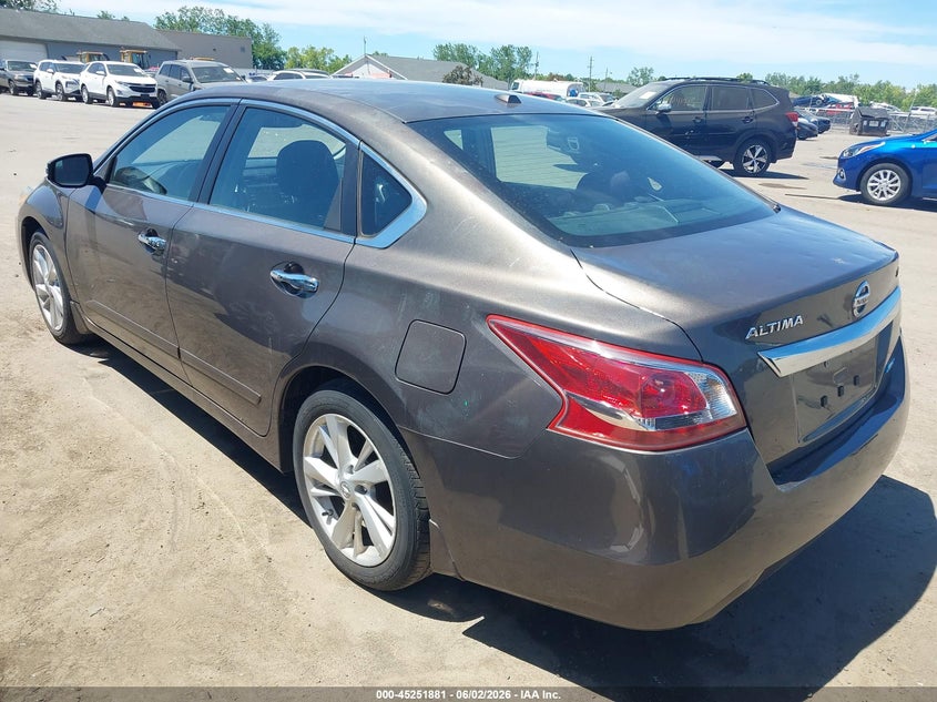 Vin: 1n4al3ap6dc285208, lot: 45749684, nissan altima 2.5 sv 20133