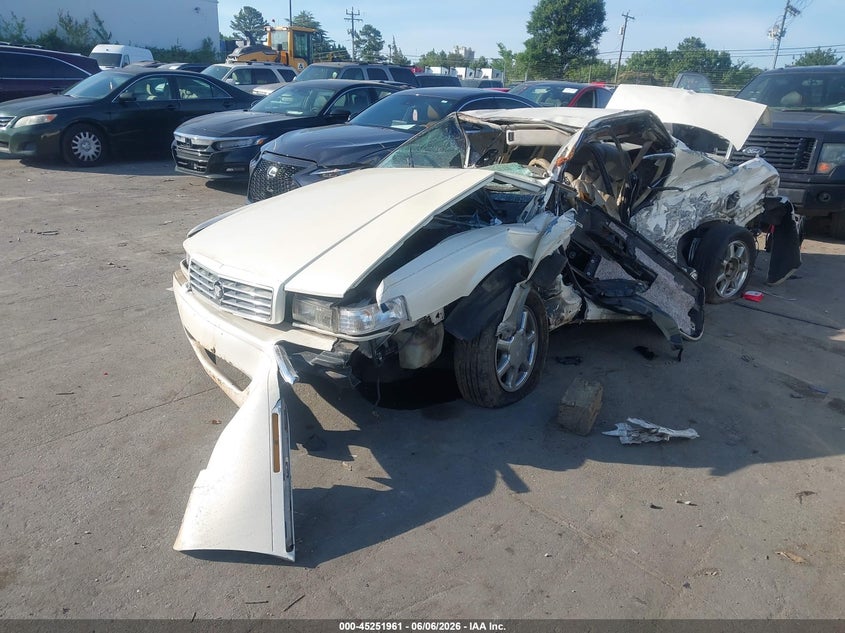 1997 CADILLAC ELDORADO auction photo 2