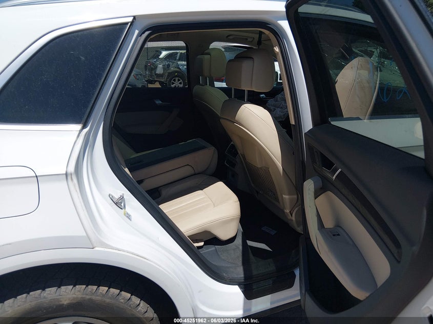 2018 Audi Q5 2.0T Premium/2.0T Tech Premium VIN: WA1CNAFY1J2087828 Lot: 45251962