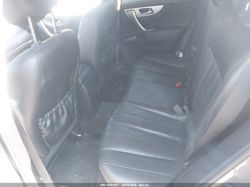 2016 INFINITI QX70 auction photo 8