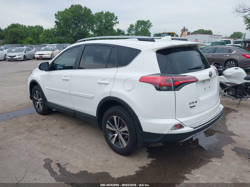 2018 TOYOTA RAV4 auction photo 3