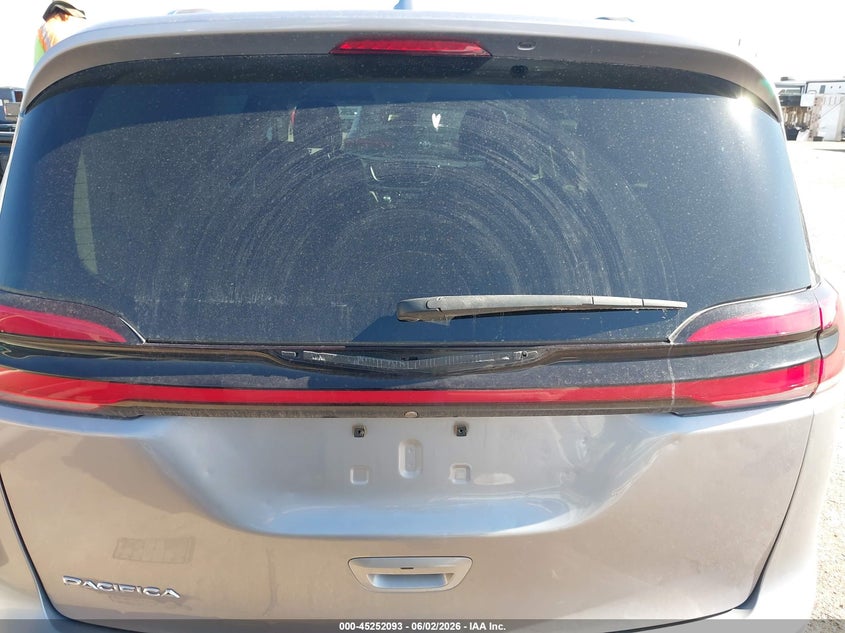 2021 Chrysler Pacifica Touring L VIN: 2C4RC1BG2MR512045 Lot: 45252093