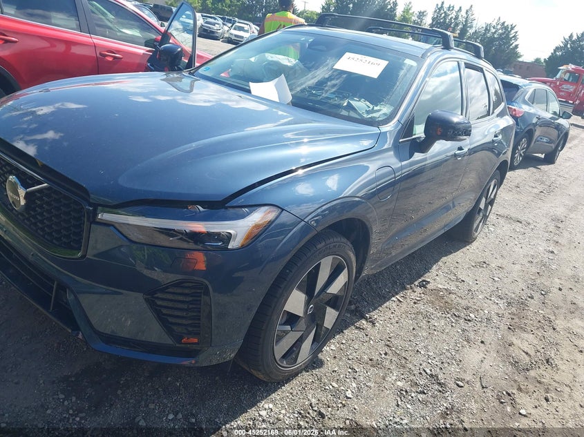 Vin: yv4h60dl0r1915053, lot: 45749972, volvo xc60 recharge plug-in hybrid t8 plus dark theme 20242