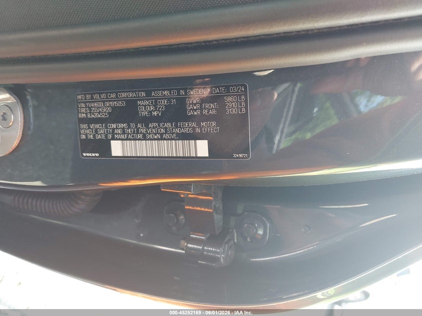 2024 Volvo Xc60 Recharge Plug-In Hybrid T8 Plus Dark Theme VIN: YV4H60DL0R1915053 Lot: 45252169
