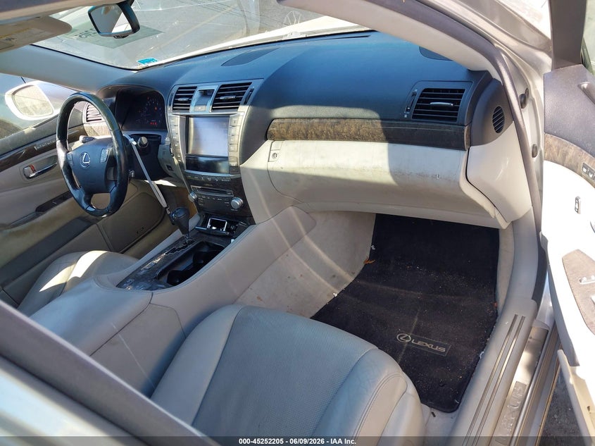 2012 LEXUS LS 460 auction photo 5