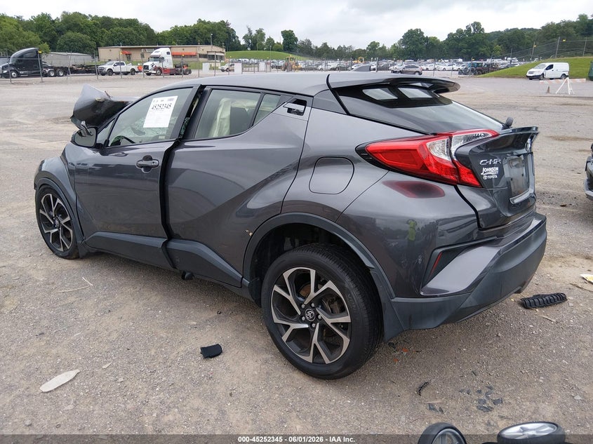 2018 TOYOTA C-HR auction photo 3
