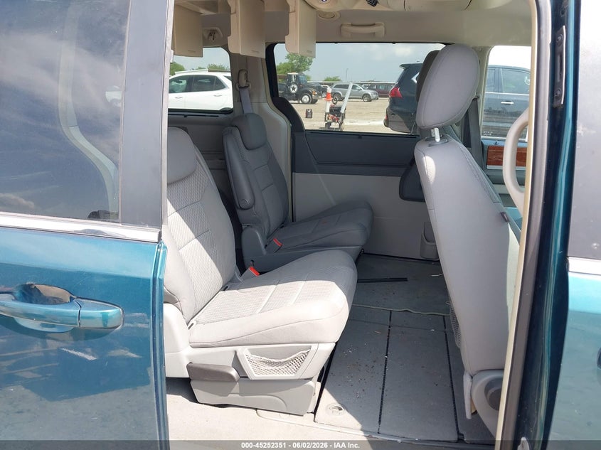 2009 Chrysler Town & Country Touring VIN: 2A8HR54189R578061 Lot: 45252351