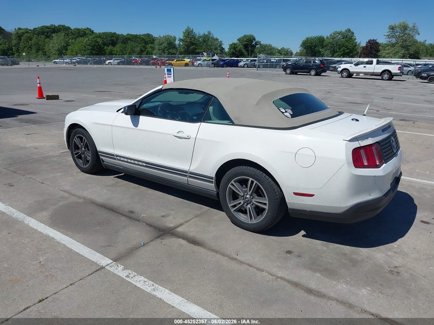 Vin: 1zvbp8en5a5166846, lot: 45750160, ford mustang v6/v6 premium 20103