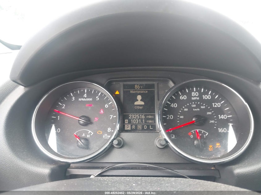 2011 NISSAN ROGUE auction photo 7