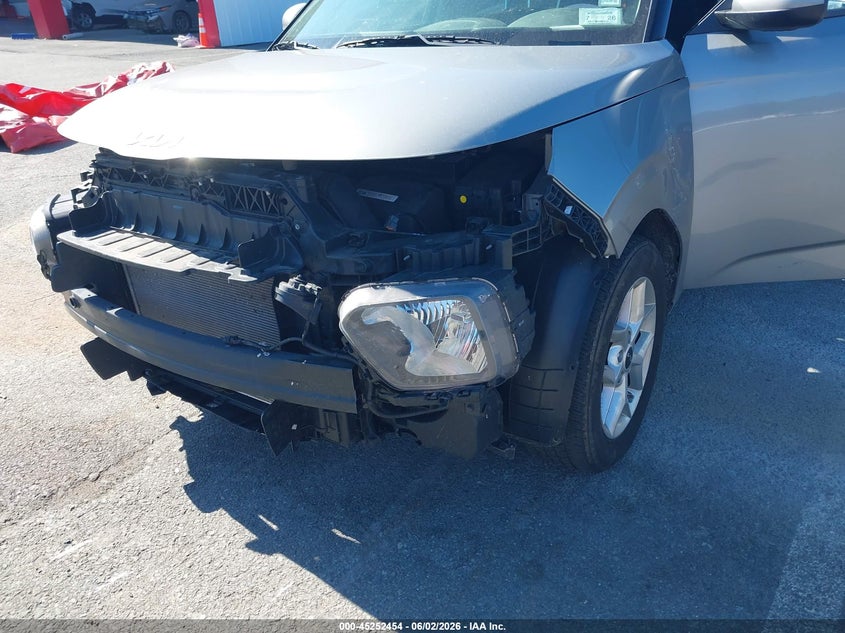 2022 Kia Soul Lx VIN: KNDJ23AU0N7838156 Lot: 45252454