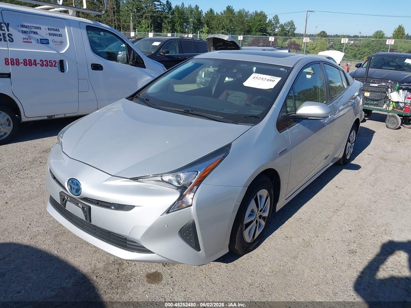 Vin: jtdkarfu0j3059005, lot: 45750285, toyota prius three 20182