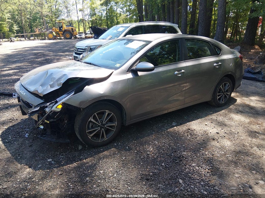 2023 KIA FORTE auction photo 2