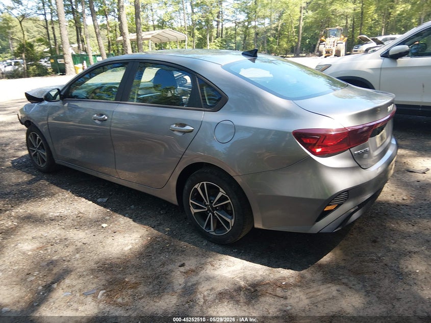 2023 KIA FORTE auction photo 3
