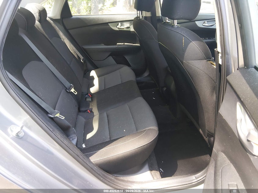 2023 KIA FORTE auction photo 8