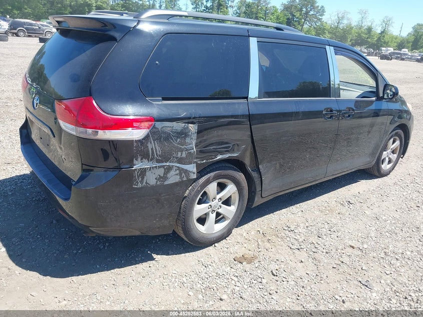 Vin: 5tdkk3dc1ds326028, lot: 45750385, toyota sienna le v6 8 passenger 20134