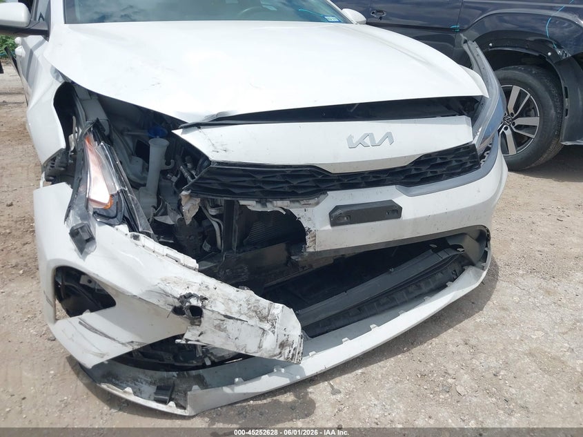 2024 KIA FORTE auction photo 6