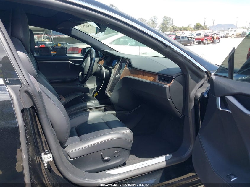 TESLA MODEL S 2019 VIN 5YJSA1E29KF306592