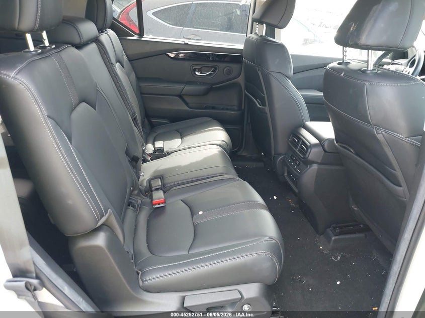 2025 HONDA PILOT auction photo 8