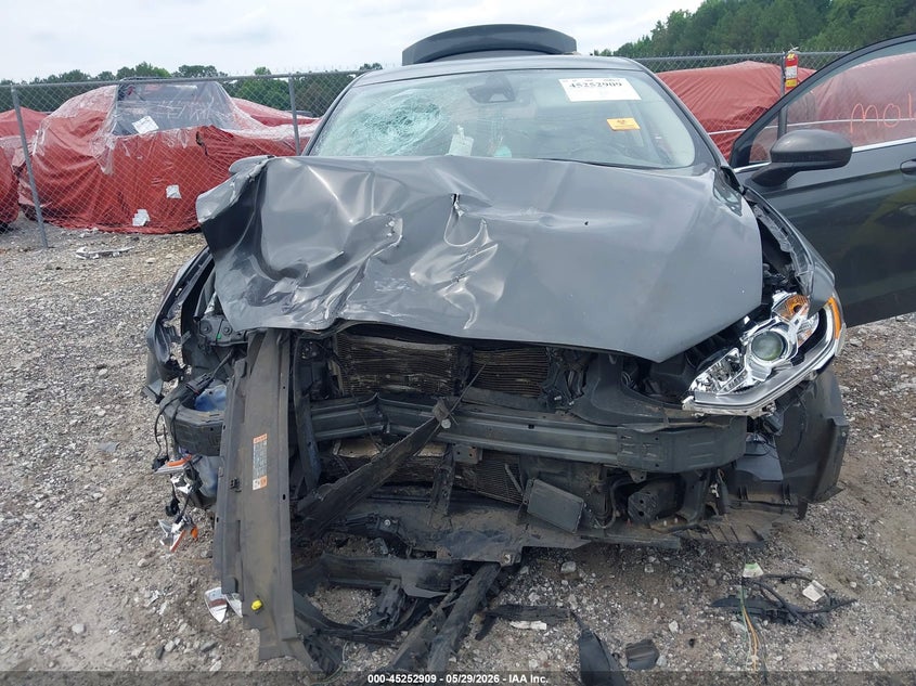 2020 FORD FUSION auction photo 6