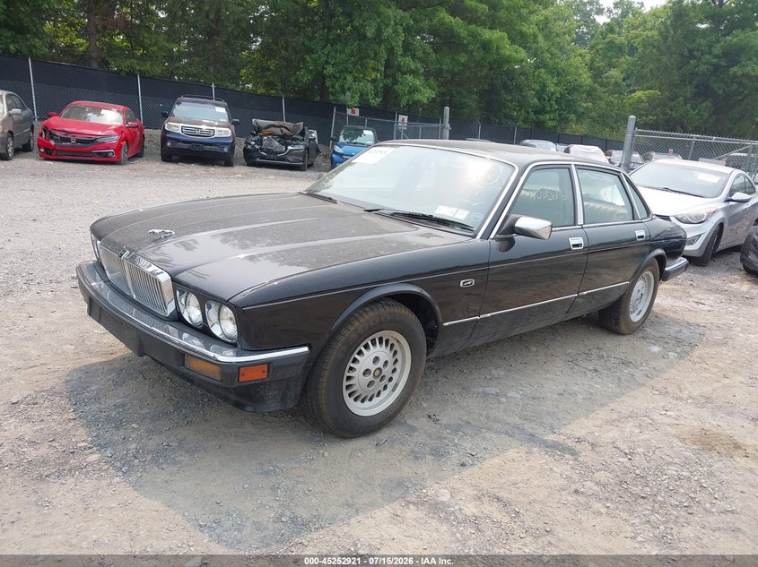1990 JAGUAR XJ6 auction photo 2
