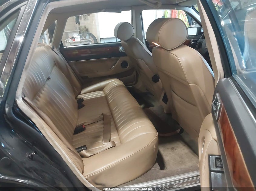 1990 JAGUAR XJ6 auction photo 8
