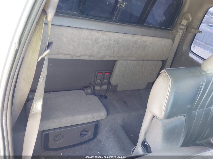 2000 Toyota Tacoma VIN: 5TEWM72N2YZ692029 Lot: 45252986