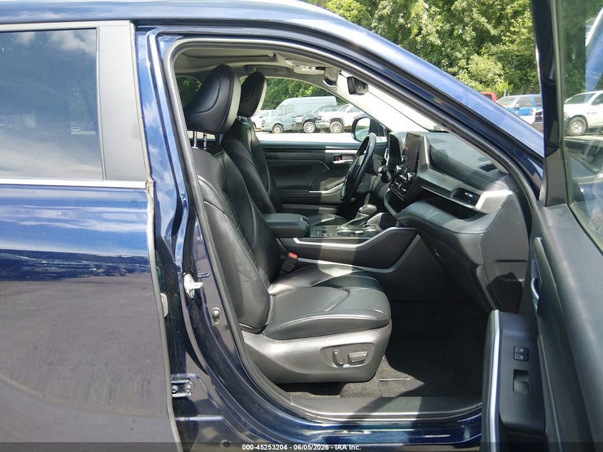 2023 TOYOTA HIGHLANDER auction photo 5